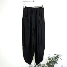 Light weight denim style relaxed trousers with front patch pockets (M-L)