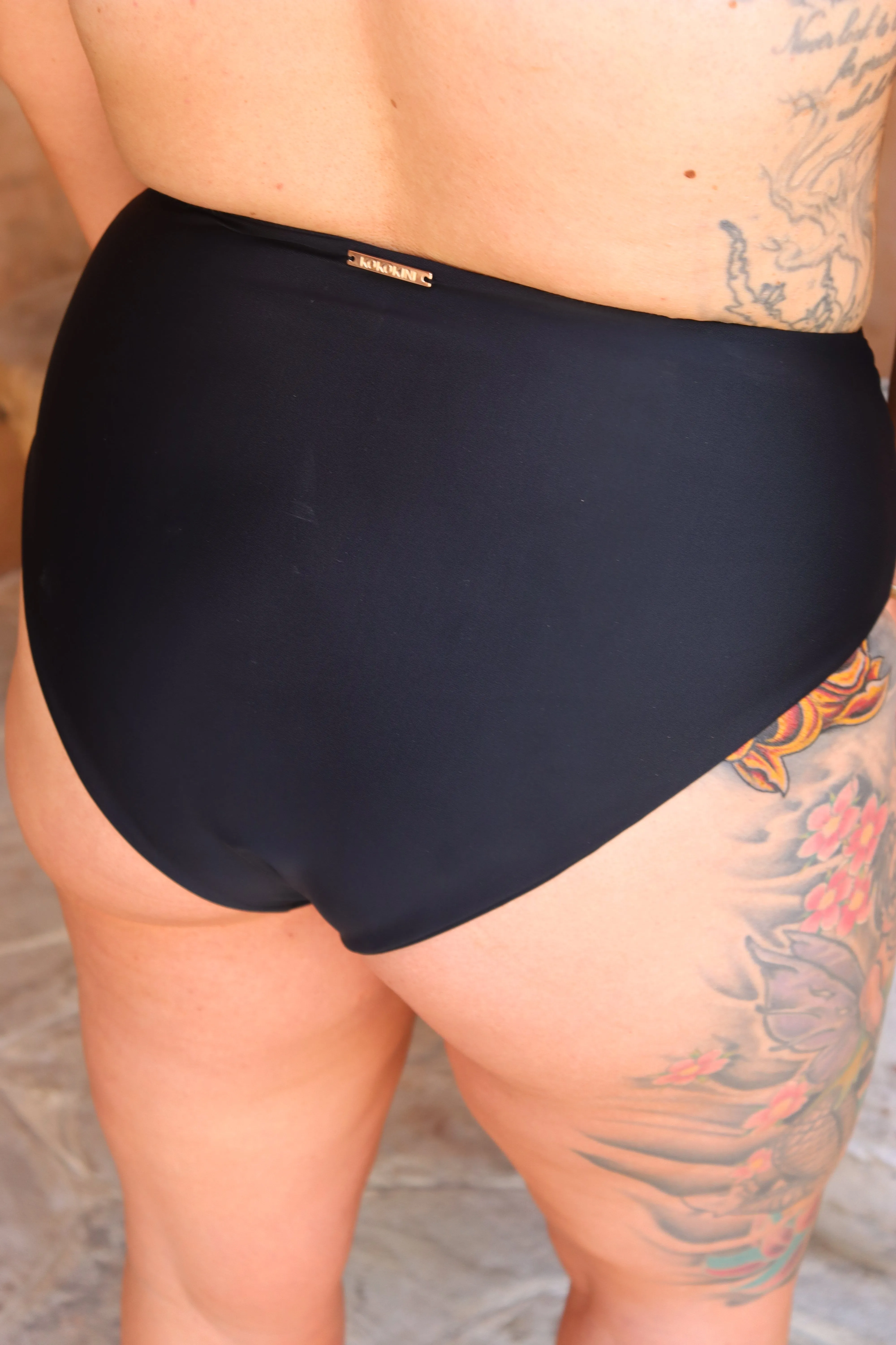 TULA BOTTOMS - MID CUT - BLACK